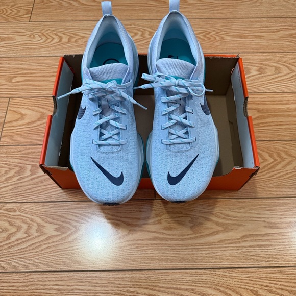 Nike ZOOMX Athletic Shoes - White and Teal